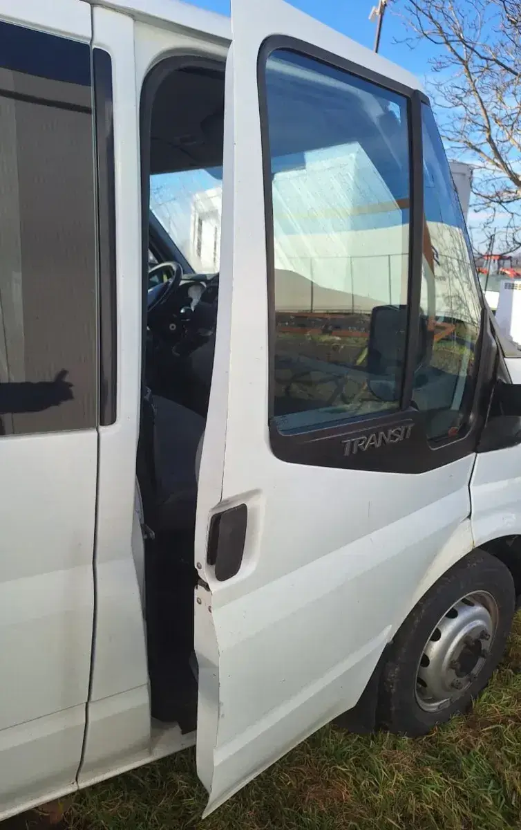 Reparare încuietori auto